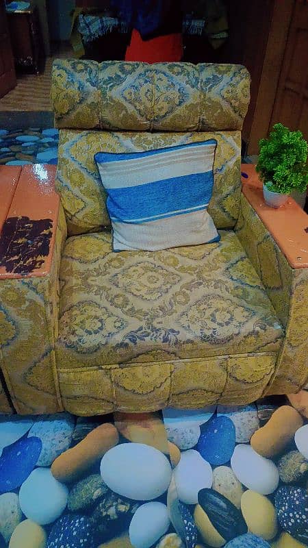 5 seater sofa  urgentsale 2