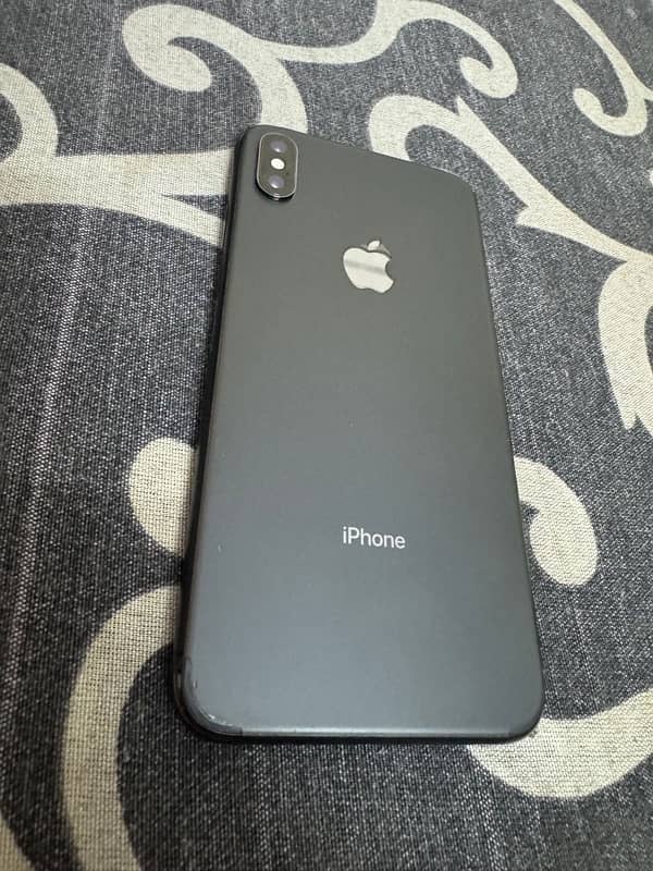 iPhone XS Max 64gb factory unlock 2