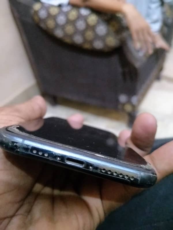 iphone 11 pro 256gb Battry service condition10/8 3