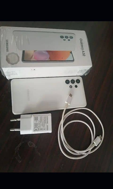 samsung a32 with complete box exchange possible 5