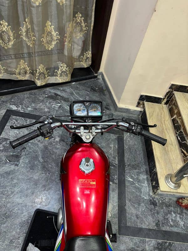 Honda CG 125 Red Colour 2