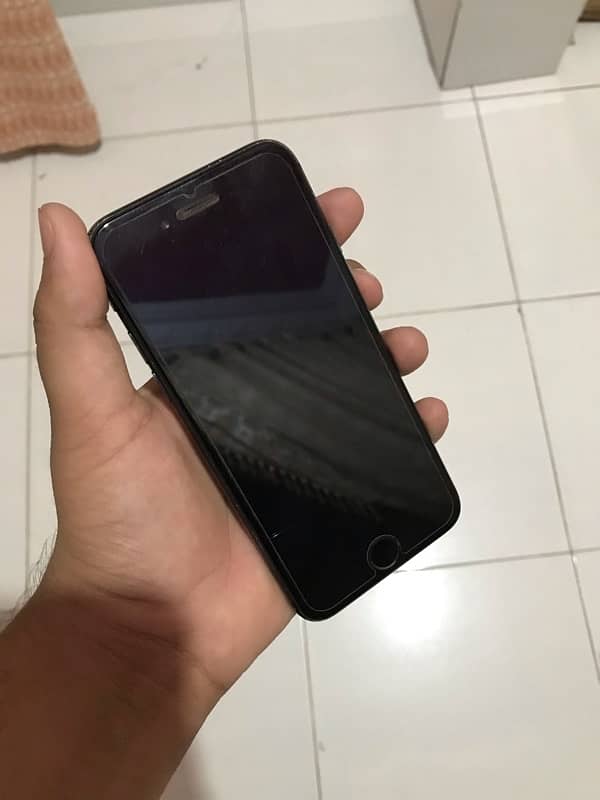 I phone 7 Approved 10/6 Condition 4