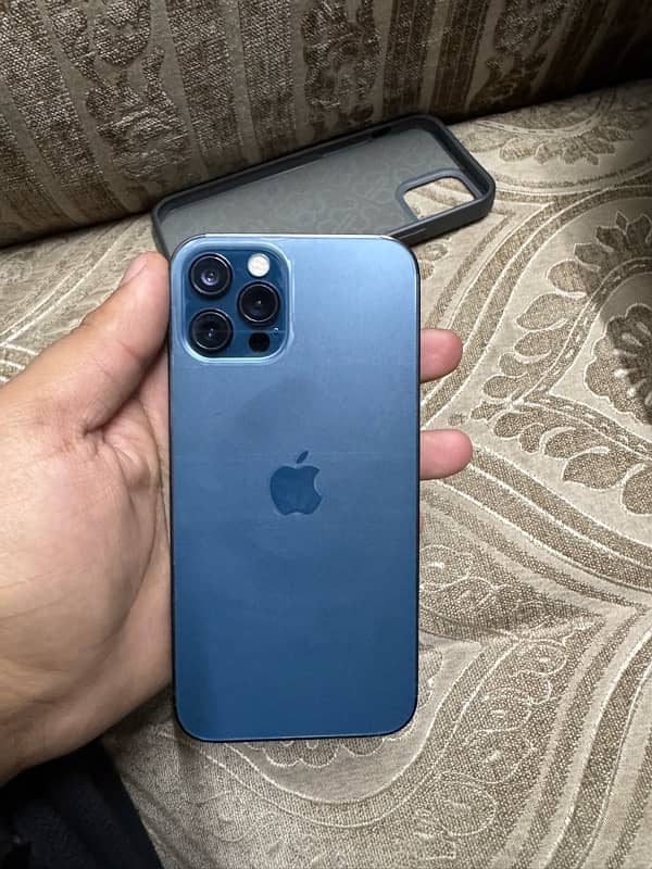 IPHONE 12 PRO 0