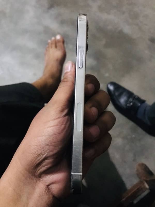 iphone 12 pro non pta 128g 10/10 condition 4