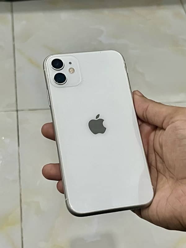 iPhone 11 128gb factory unlock white 0