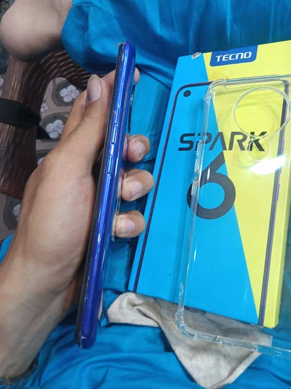 Tecno spark 6 PTA official approveall ok hai 10/8 hai box hai Rm4 GB64 9