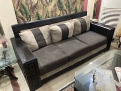 7 Seater Sofa Set With Dewan In Good Condition