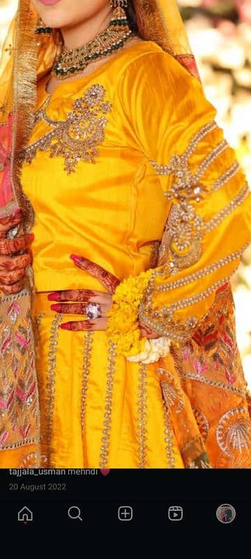 lehnga choli from libase khas mehndi dreas 1