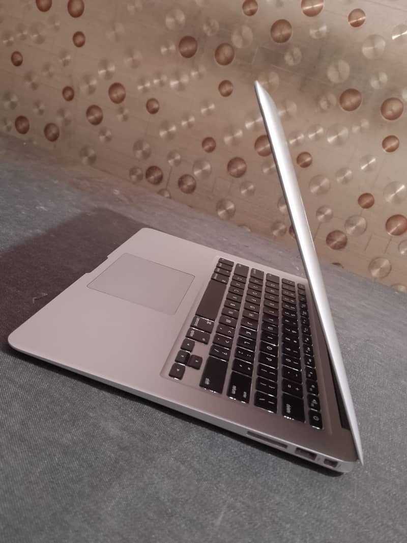 MacBook Air i7  256GB Good condition 10/10 All ok 1