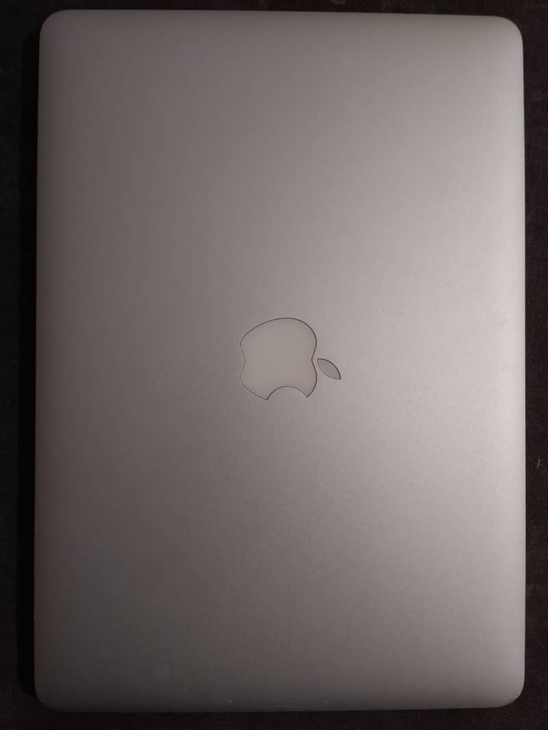 MacBook Air i7  256GB Good condition 10/10 All ok 5