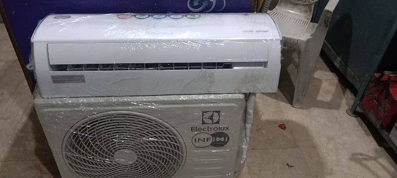 Electrolux AC split DC inverter 1ton 1