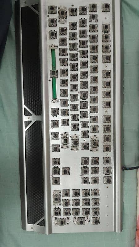 100% mechanical keyboard 1