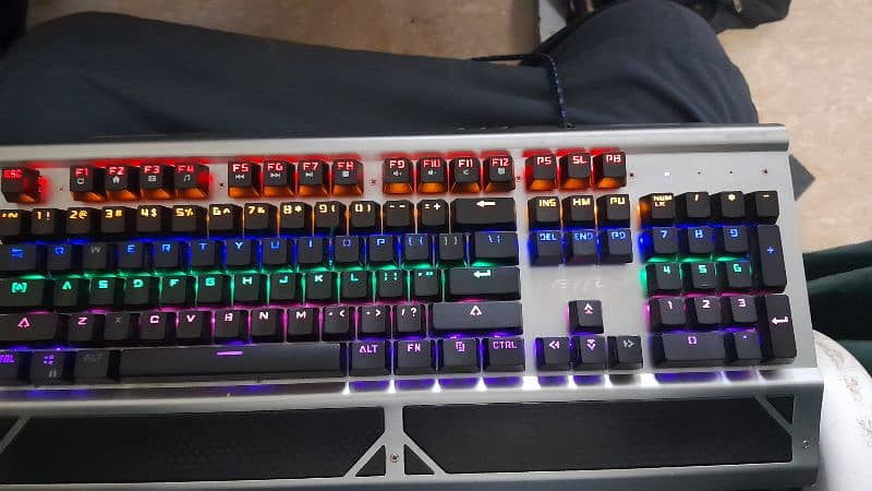 100% mechanical keyboard 2