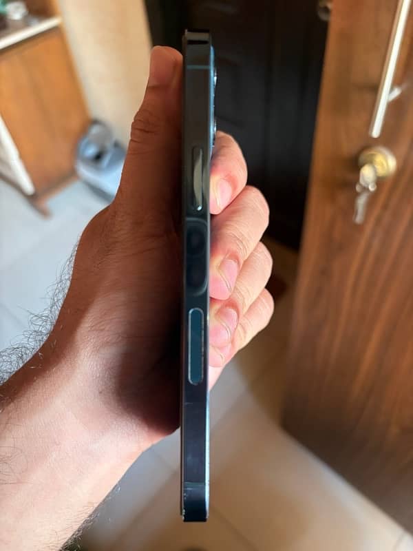 iPhone 12 pro, blue, 128 gb, non-pta 5