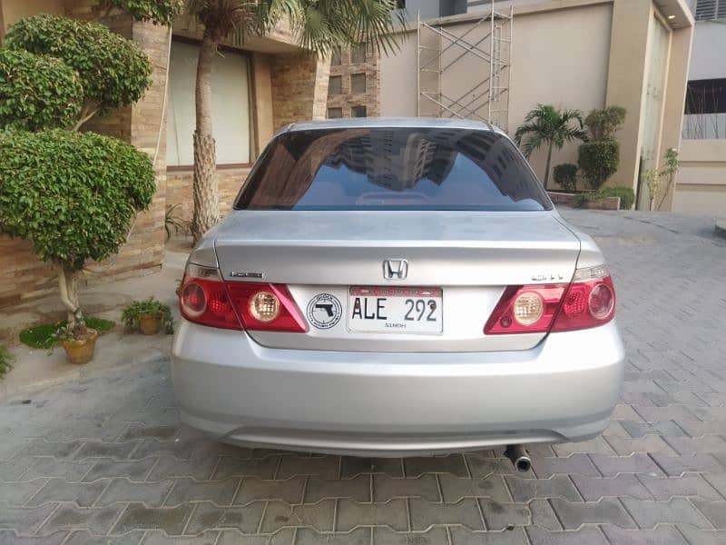 Honda City IDSI 2006 own engine mint condition 3