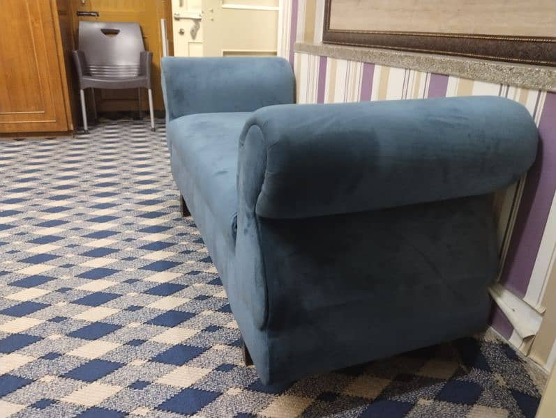 Backless 2 seater Diwan type seaty 1