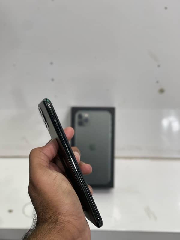 IPhone 11 Pro Max 64GB PTA Approved 5