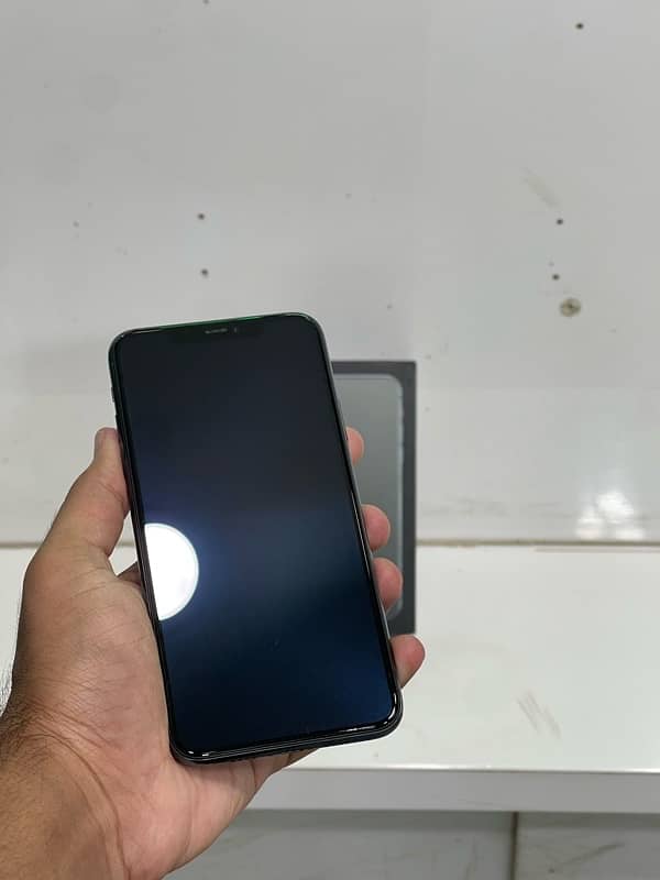 IPhone 11 Pro Max 64GB PTA Approved 8