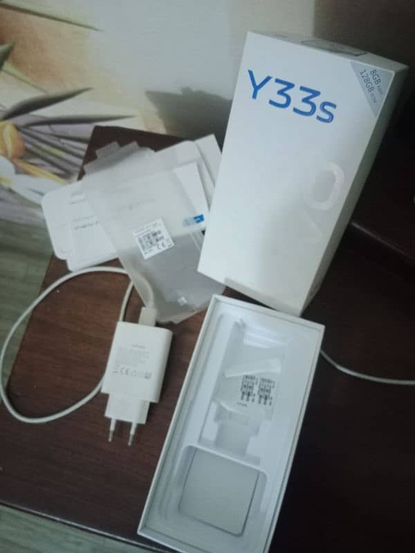 vivo y33s  +92 3106235370 7