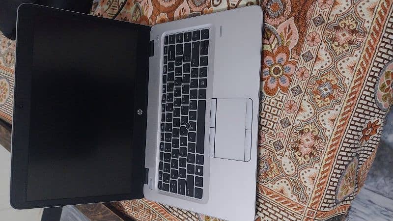 HP EliteBook 840 G3 0