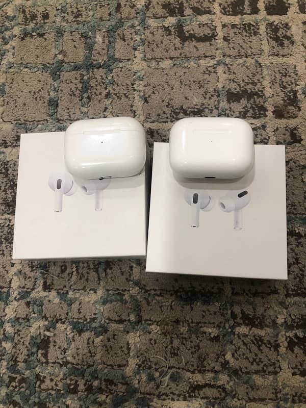 2 apple copy airpods contact on this number 03151133287 1