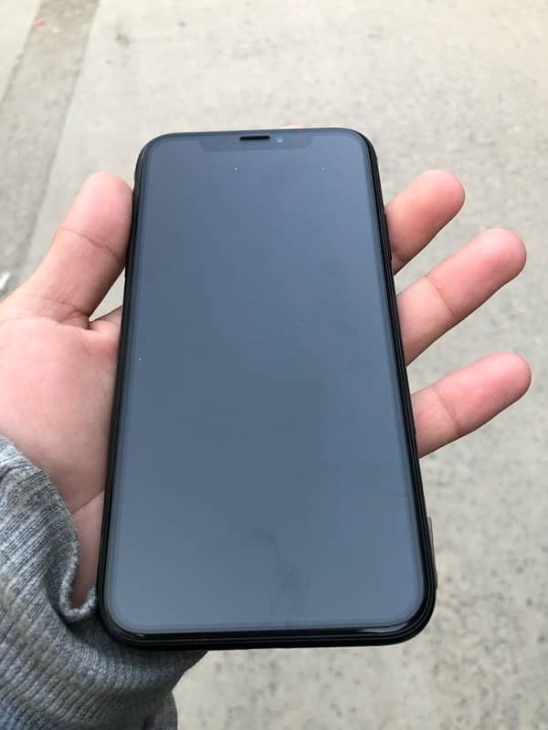 iphone xr b 0