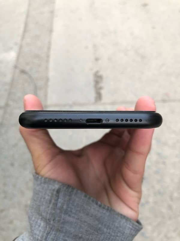 iphone xr b 11