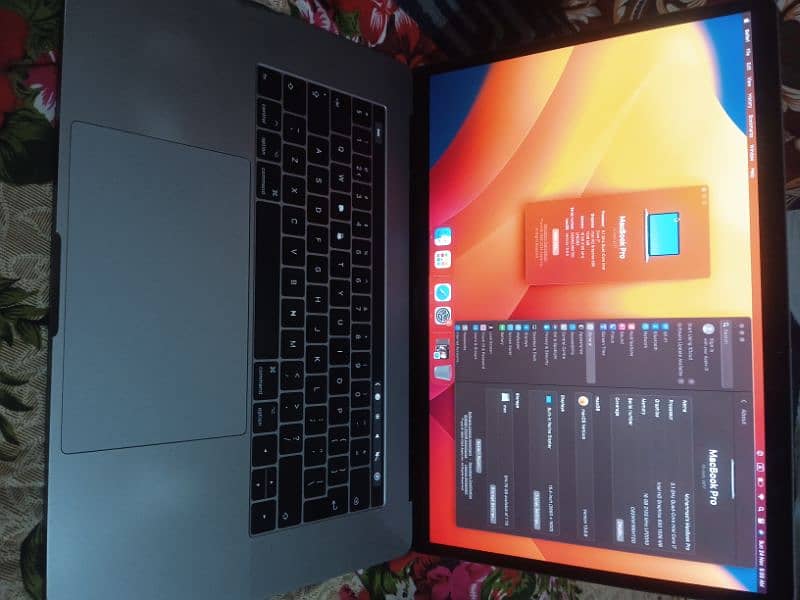 MacBook pro i7 2017 2