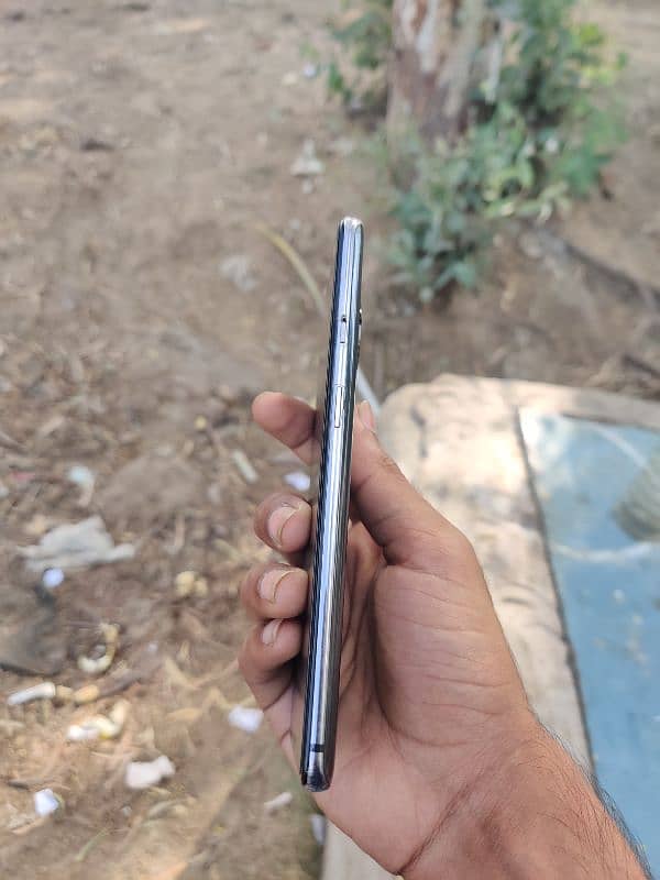 One plus 7t Approved 4