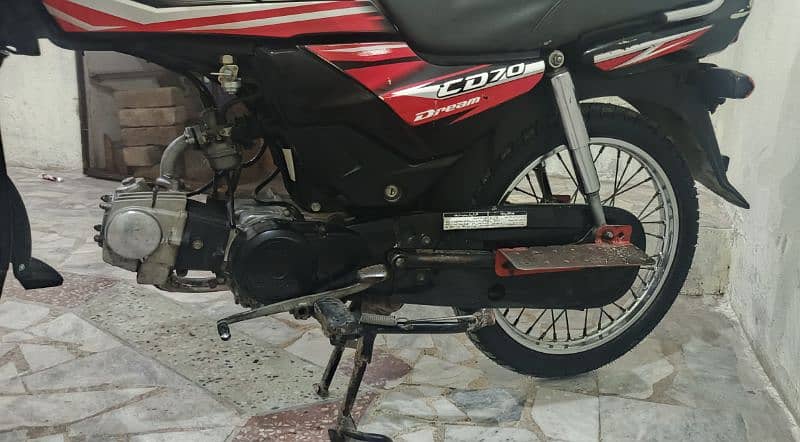 Honda CD70 dream 3