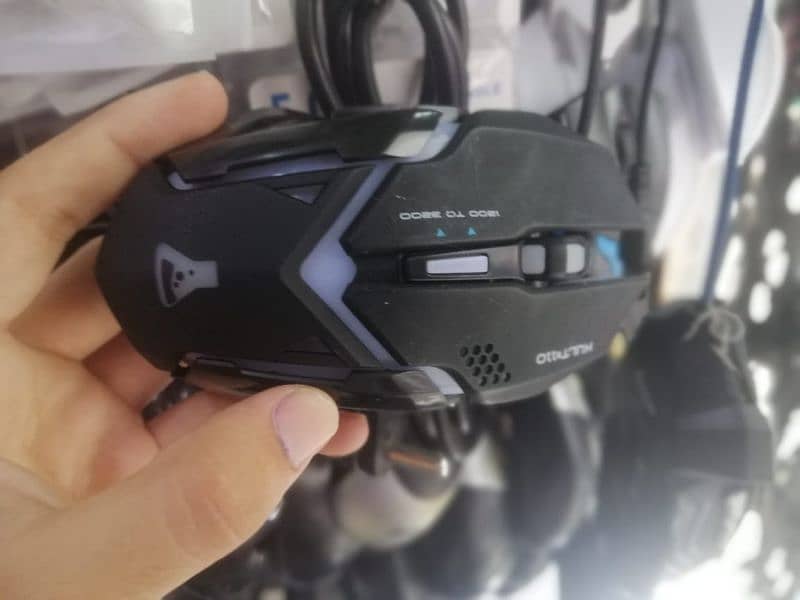 Gaming mouse 7