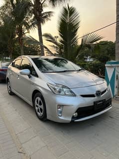 Toyota Prius S LED