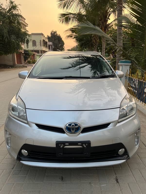 Toyota Prius S LED 4