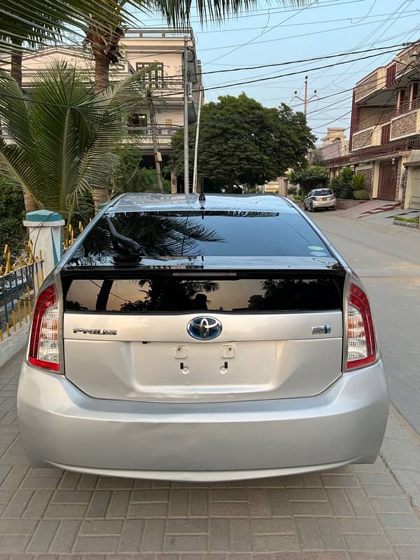 Toyota Prius S LED 9