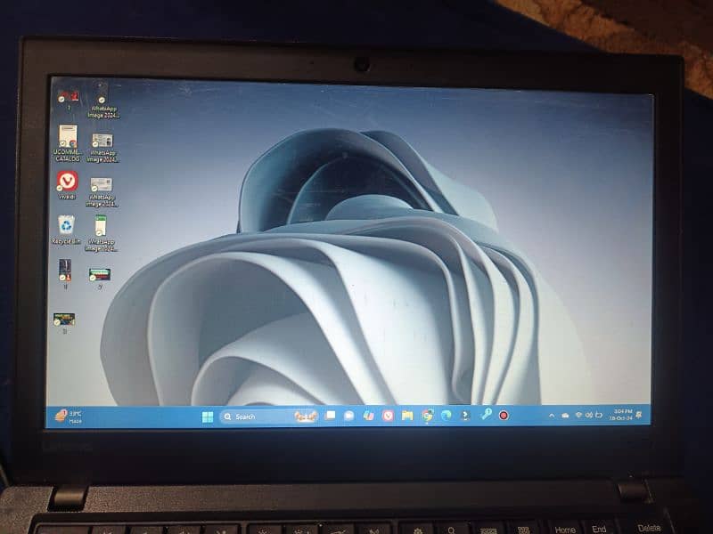 Lenovo Think Pad X270 Business 2