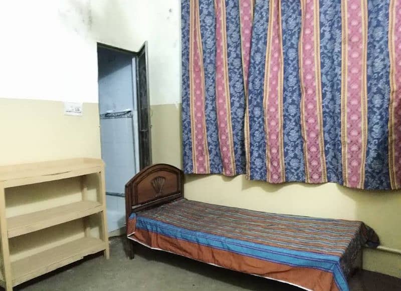 Supreme Boys Hostel Rawalpindi 6