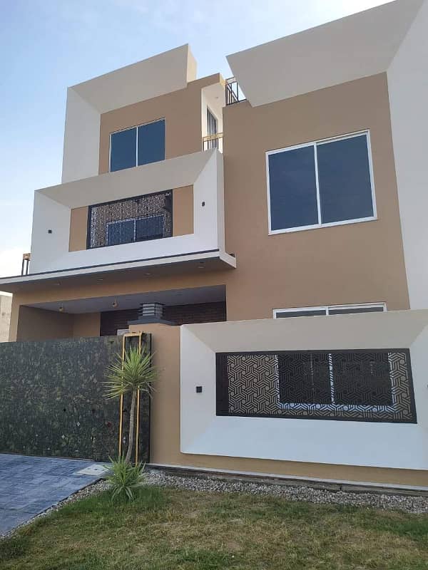 6 Marla Complete independent House Available For Rent in Gulraiz 23