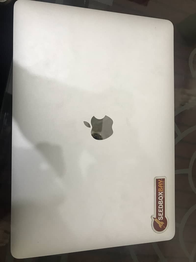 MacBook Pro 2017 core i5 13 inch 8/256 2