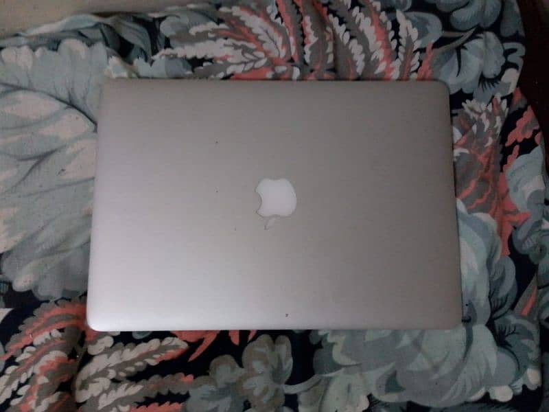 MacBook air early 2015 2