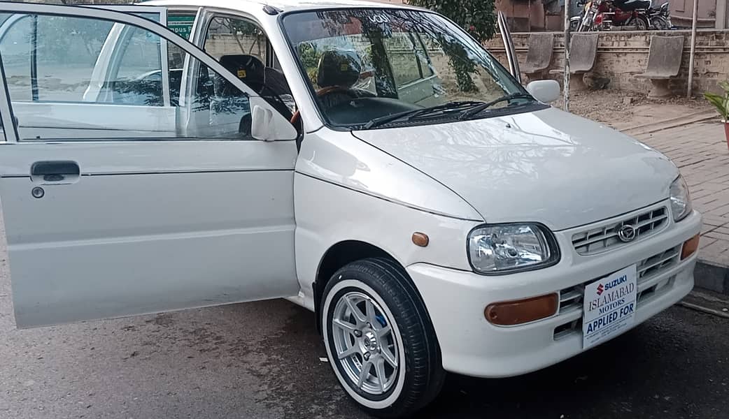 Daihatsu Cuore totally genuine condition 3