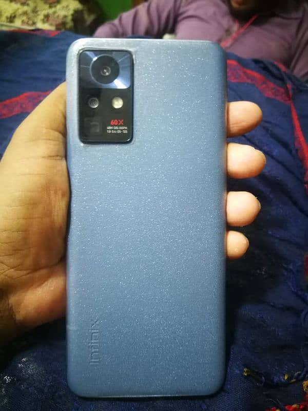 Infinix zero x neo 8+5 128 Box an charger 7