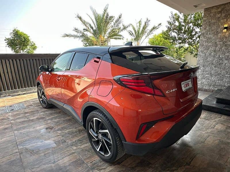 Toyota C-HR Hybrid Koba 2020 latest 6