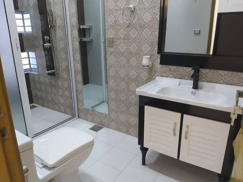 Tiles Floor 2 bed Portion Available For Rent in Gulraiz 1