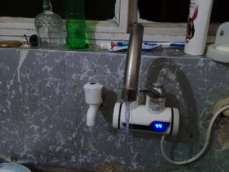 Instant Water Heating Tap 2