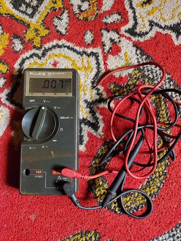 fluke 73 multimeter auto made in USA original 5