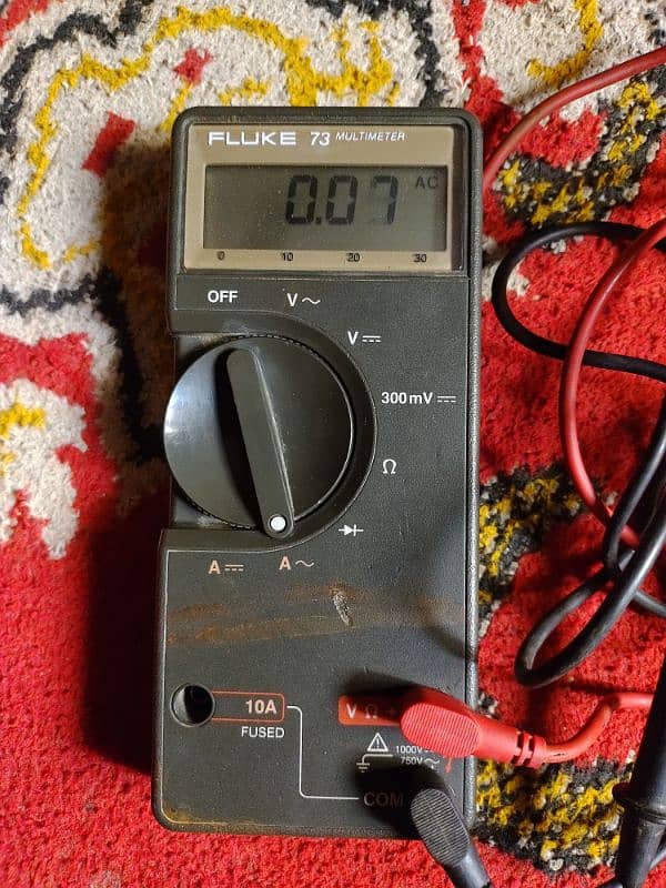 fluke 73 multimeter auto made in USA original 9