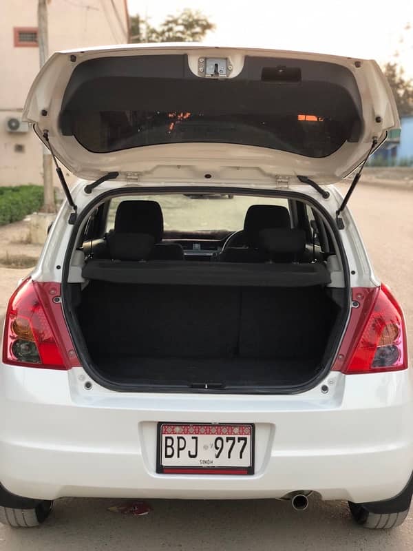 Suzuki Swift 2019 Dlx navigation Almost original body. 14