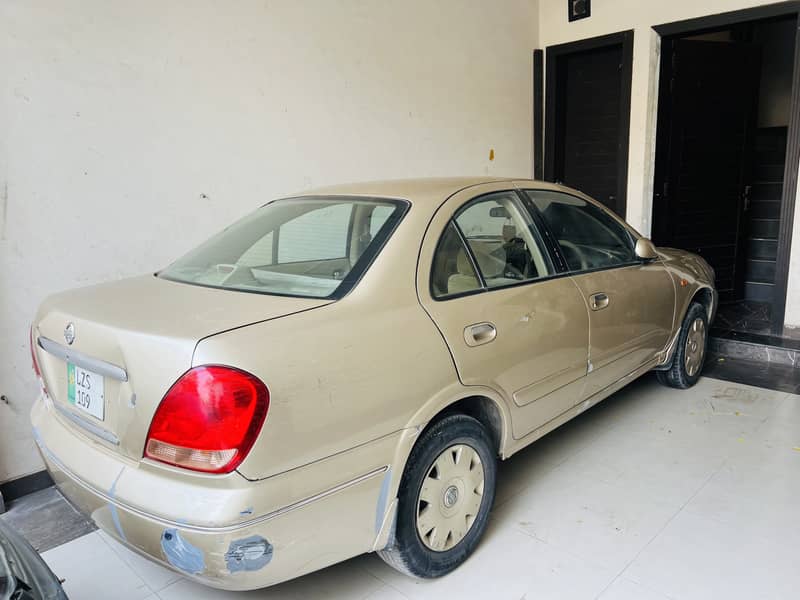 Nissan Sunny 1