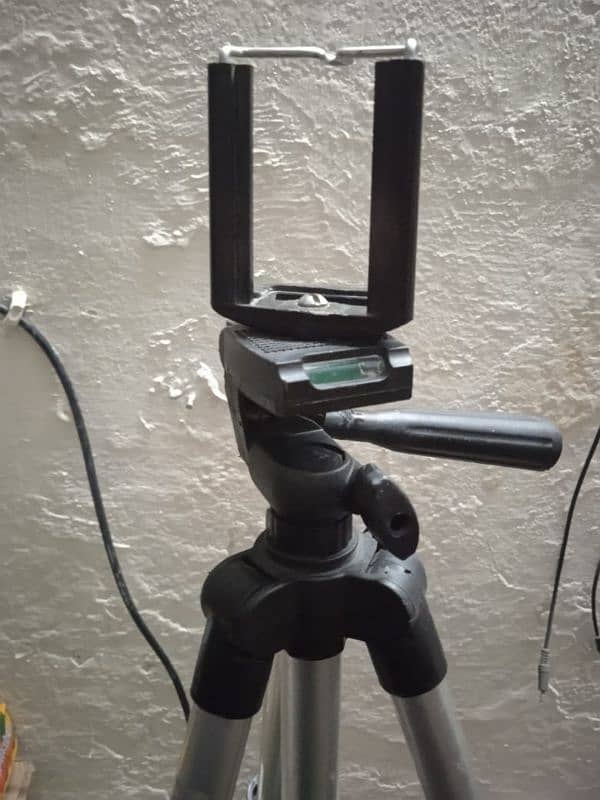 Tripod stand 3.5 feet 2