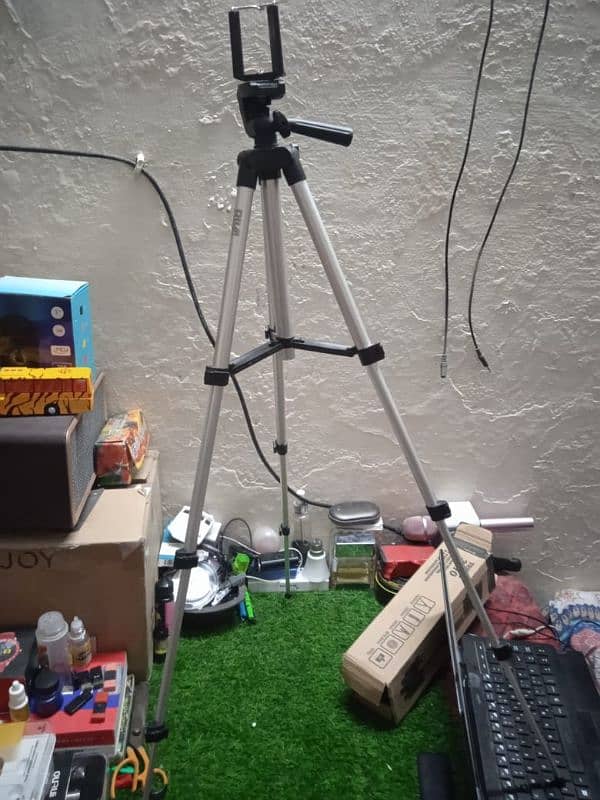 Tripod stand 3.5 feet 3